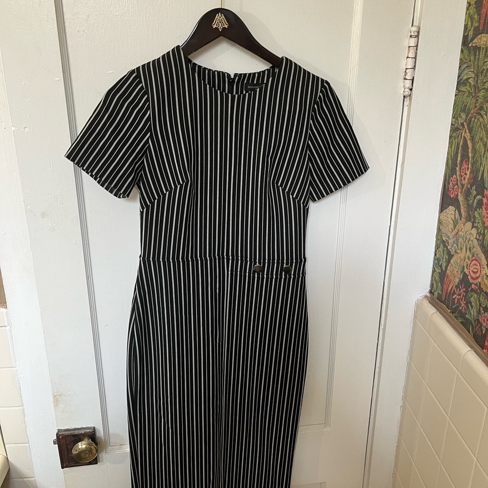 🖤 Banana Republic Sloan Pinstripe Sheath Dress - Button Detail - Size 2 🖤